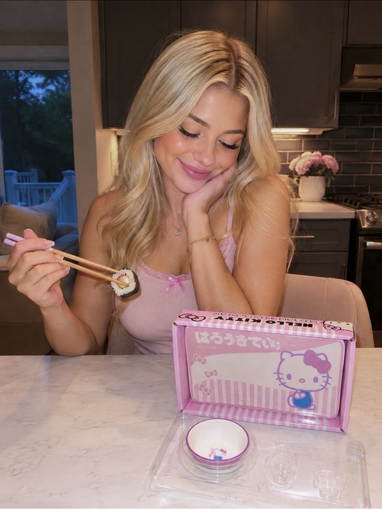 Hello Kitty Other - Hello Kitty Ceramic Sushi Set with Chopsticks Gift Box